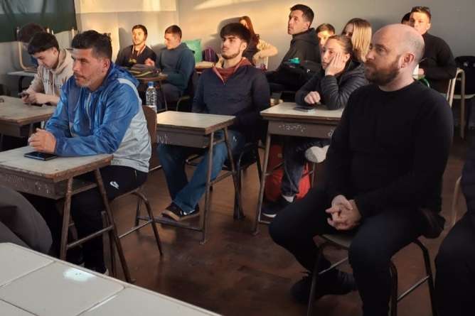 Nuevo Logo Educ Fisica