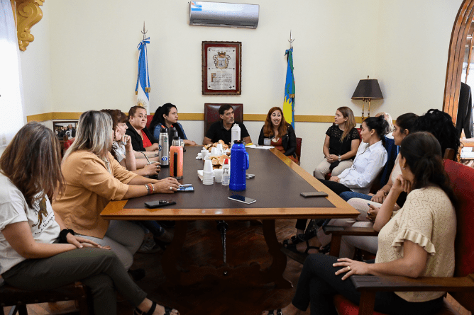 Día Del Trabajador Y La Trabajadora Social