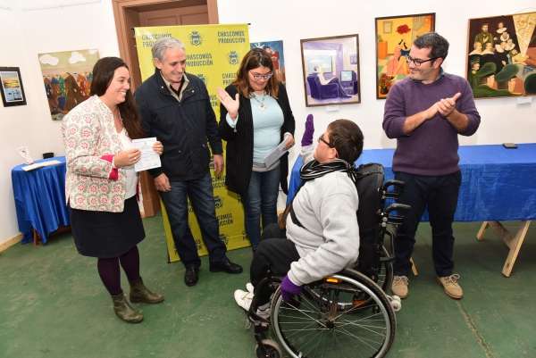 Entregaron Diplomas A Más De 140 Egresados De Cursos De Formación Laboral