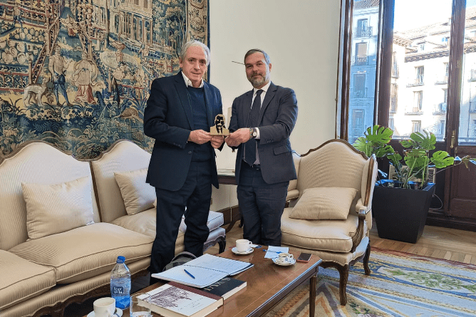 Ministerio De Asuntos Exteriores Español