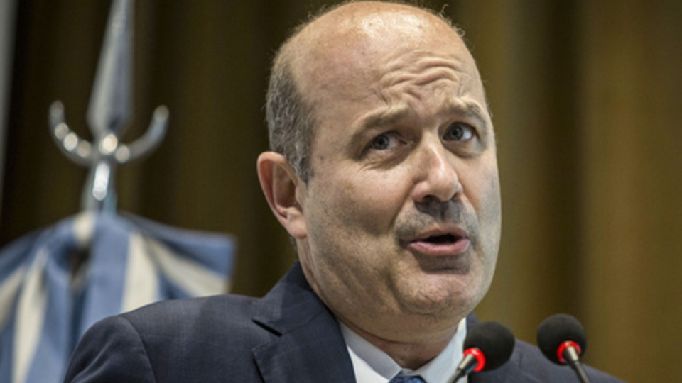 La Historia De Un (supuesto) Pogo Que Enfrentó A Federico Sturzenegger Y Luca Prodan 6796b72d0636b.jpeg