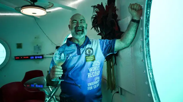 Rudiger Koch, El Ingeniero Alemán Que Pasó 4 Meses Viviendo Bajo El Agua En La Costa De Panamá 67995b01a5a26.webp