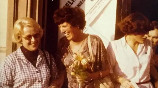 Feliza Bursztyn, La Artista Colombiana «que Murió De Tristeza» Mientras Cenaba Con Su Marido Y García Márquez En París 679ff272766c1.webp