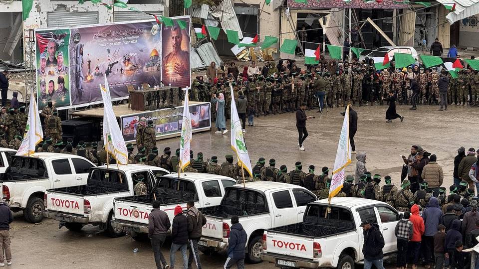 Israel Retrasa Liberación De Prisioneros, Tras Entrega De Rehenes De Hamás 67bba3dc0cf16.jpeg