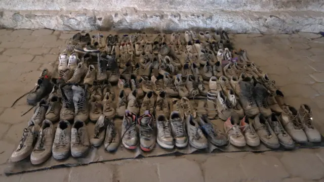 Rancho izaguirre: las estremecedoras fotografías del «centro de exterminio y reclutamiento» del crimen organizado que fue hallado en méxico 67d35cf3cb3cd.webp