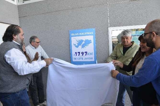 Homenaje a veteranos jardin 902