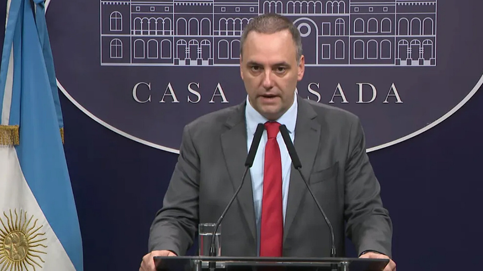 Adorni prometió «dar un paso al costado» si es electo en las legislativas 67ef0ba06b07d.jpeg