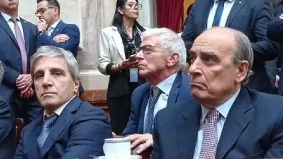 Criptogate: la oposición busca adecuar el reglamento para interpelar a guillermo francos y cúneo libarona 6810012157281.jpeg