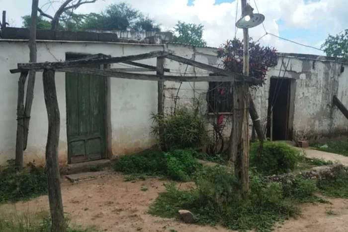 Dos hermanos mataron a su madre y a su padrastro