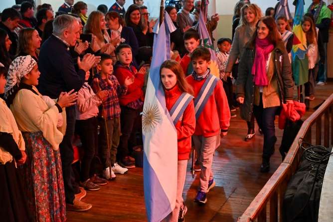 Acto oficial 25 de mayo