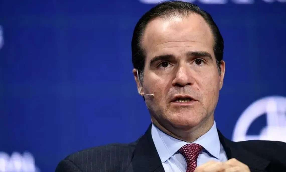 Mauricio clever carone