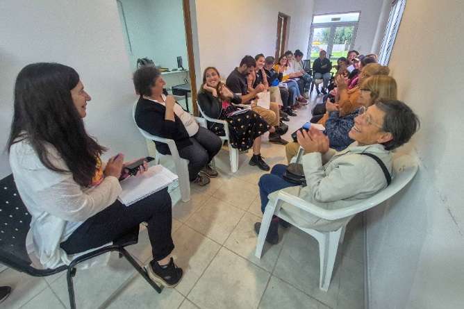 Mesa vecinal en san cayetano