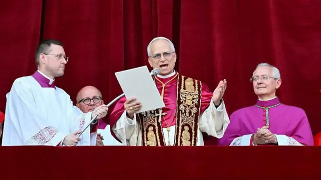«ayúdennos y ayúdense a construir puentes»: las primeras palabras de león xiv luego de ser electo nuevo papa de la iglesia católica 681d30f70043b.webp