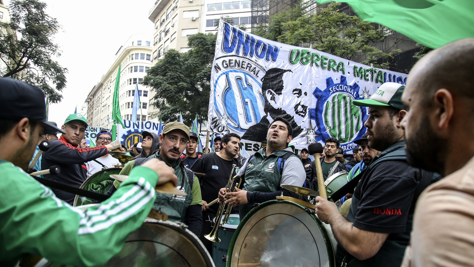 La uom para la actividad en las fábricas en defensa de los derechos laborales 6816989cb4f8f.jpeg