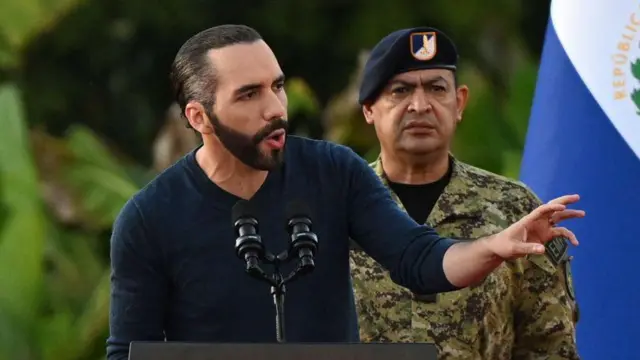 «no creo que la violencia se haya acabado en el salvador. solo se recicla, pasa de un formato a otro. es un círculo vicioso» 682d02f96ab9f.webp