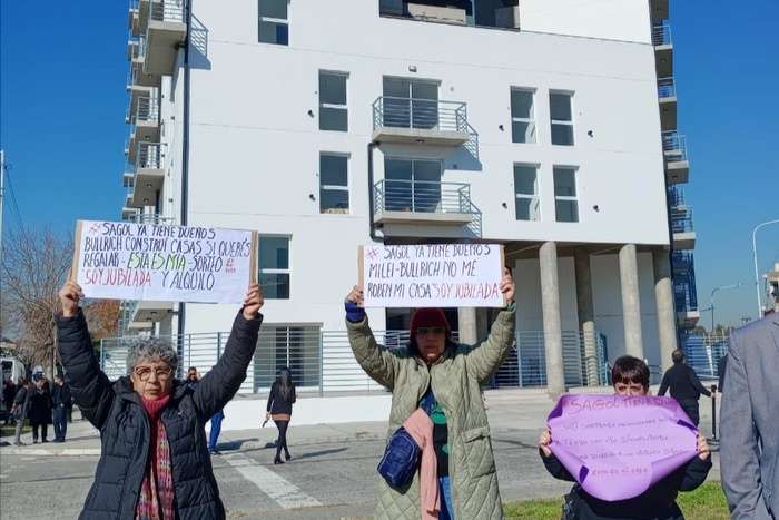 Bullrich regaló las viviendas del procrear