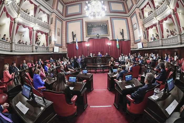 Kicillof promete a los intendentes la condonación de deudas