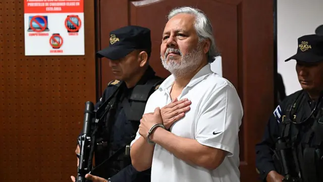 «bukele se siente empoderado por su alianza con trump»: cómo aumentó la presión sobre las voces críticas con el gobierno en el salvador 685dca706318a.webp