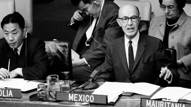 «mr. desarme»: quién fue alfonso garcía robles, el diplomático mexicano que ganó el nobel de la paz en 1982 por su esfuerzo para que américa latina sea una región libre de armas nucleares 68606d72dbd0b.webp