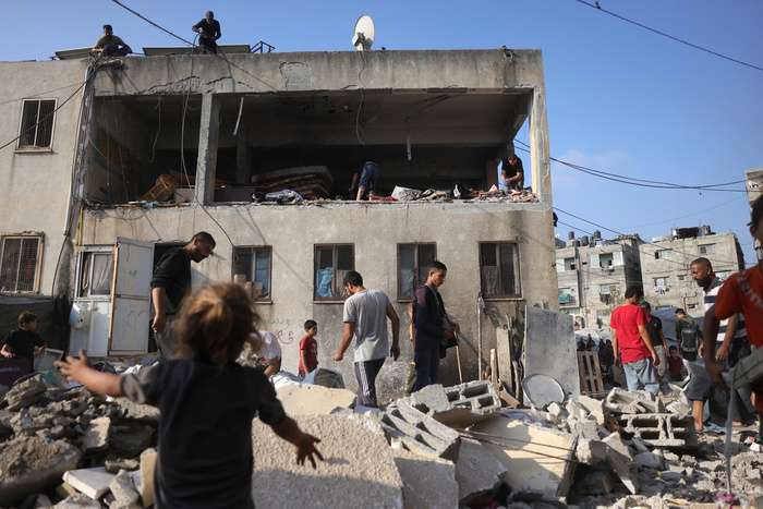 Bombardean una escuela en gaza
