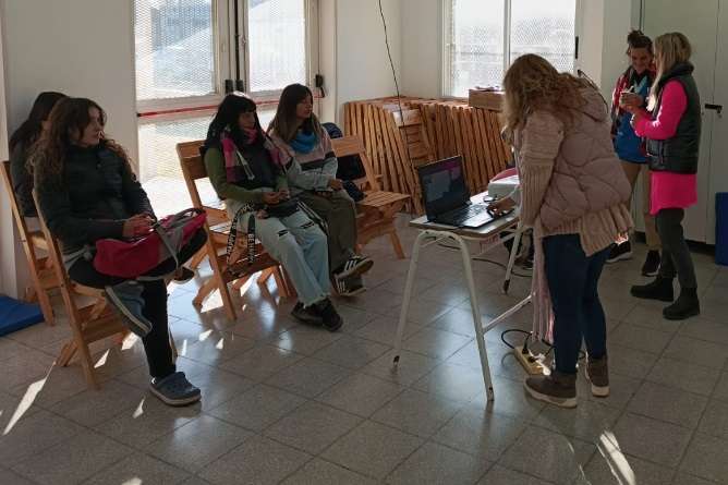 Herramientas y habilidades para el mundo del trabajo en el barrio iporá