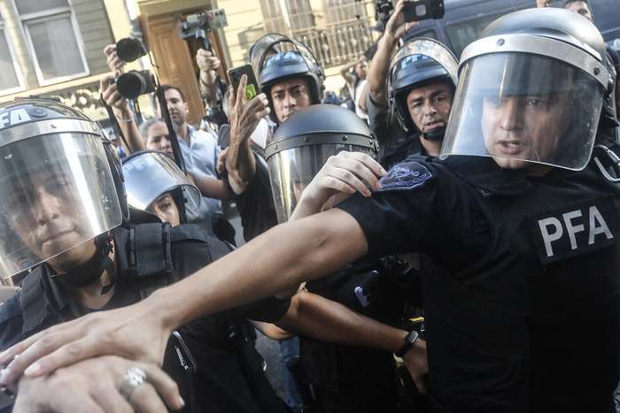 Suicidio de un policía