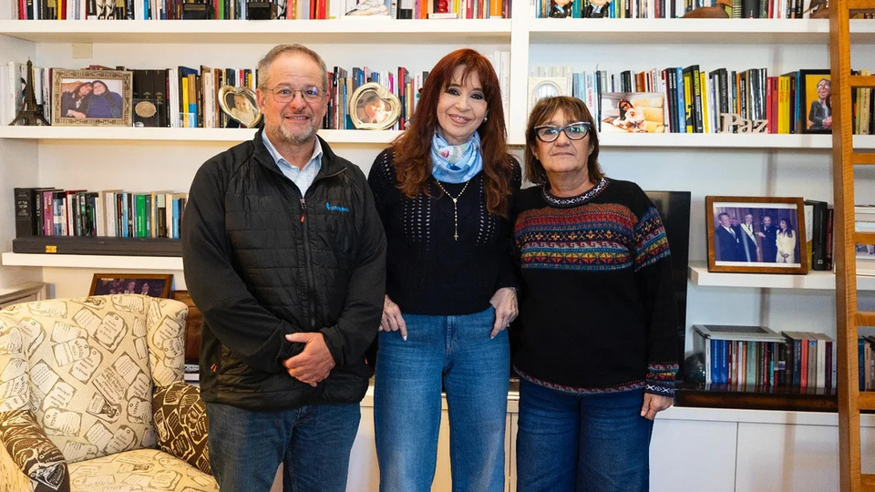 El secretario de la internacional de la educación visitó a cristina kirchner 68ace39e46d35.jpeg