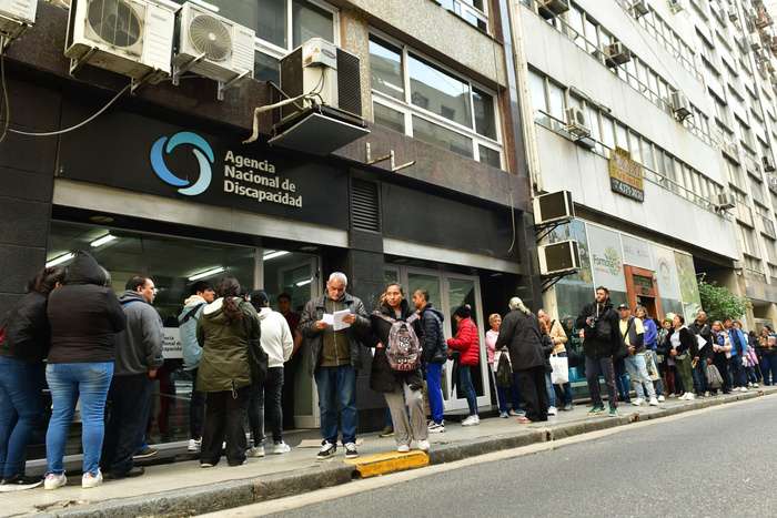 Para quitarle las pensiones