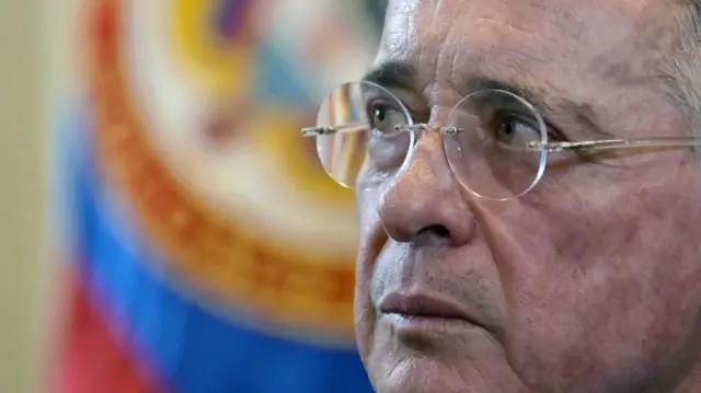 Por qué Álvaro uribe fue condenado a 12 años de prisión domiciliaria y qué pasa ahora tras el histórico fallo en colombia 688d406e869ab.webp