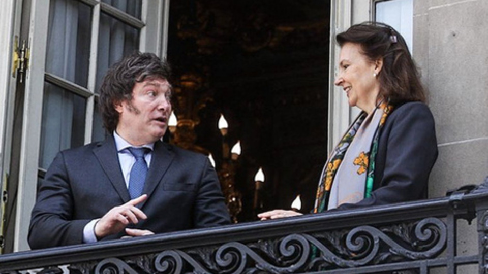 Récord de javier milei: es el presidente con más funcionarios desplazados desde 1983 68991d256b4b8.jpeg