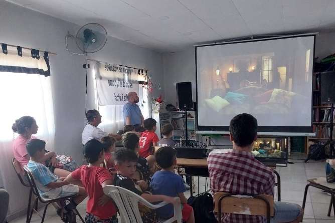 Cine en tiro federal