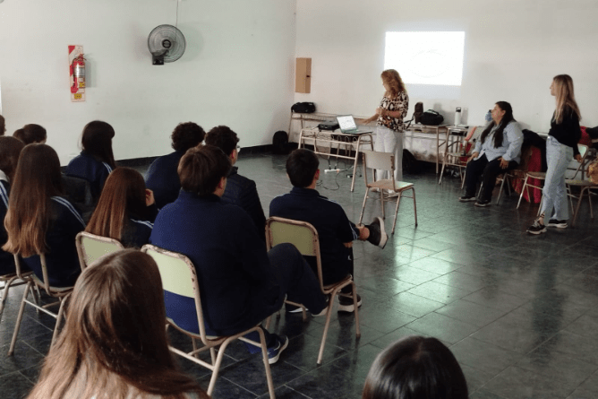 Esc ntra sra de lujan