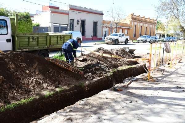 Obras agua calle alvear