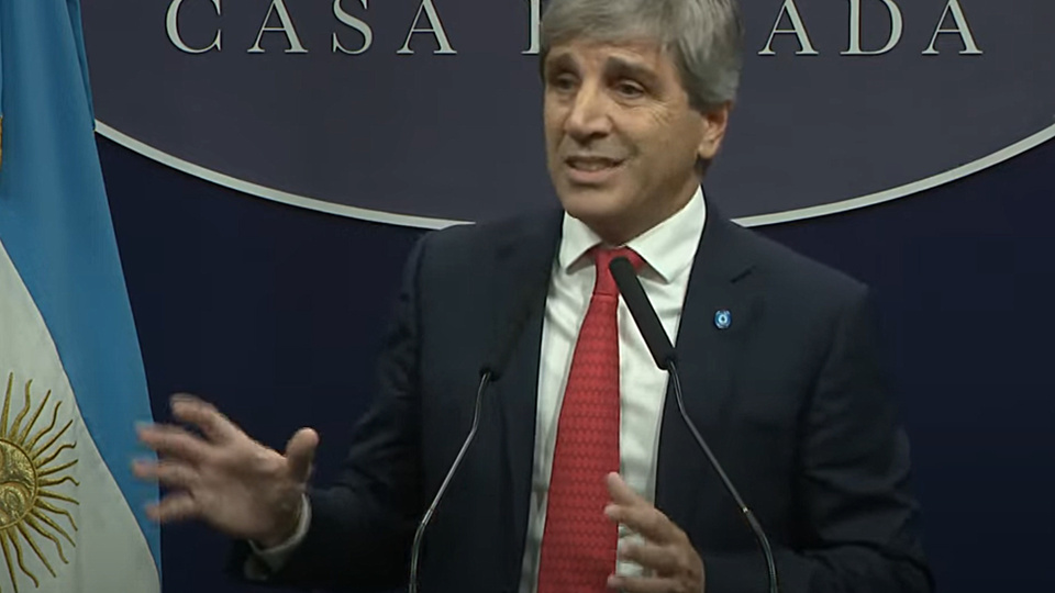 El dólar sube mientras caputo habla del «riesgo kuka» 690143a04c128.jpeg