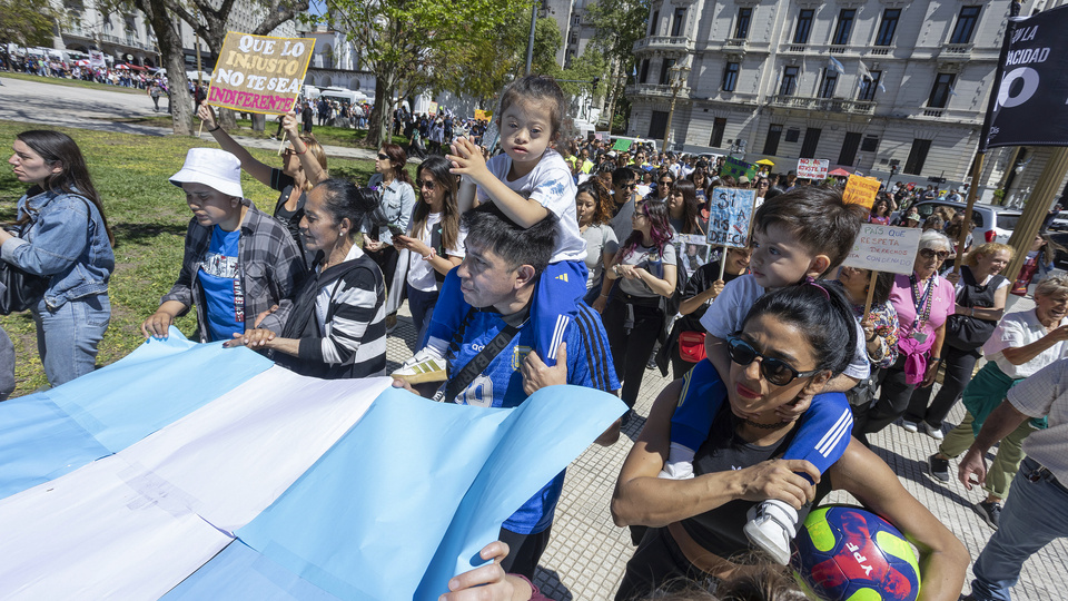 Nueva marcha a plaza de mayo por la emergencia en discapacidad: lo que hay que saber 68f6b7a224a96.jpeg