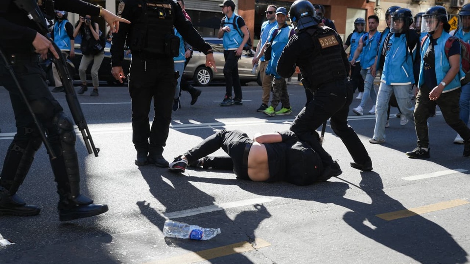 Nueva marcha de jubilados, nueva represión y detenidos 68e6e59acfc63.jpeg