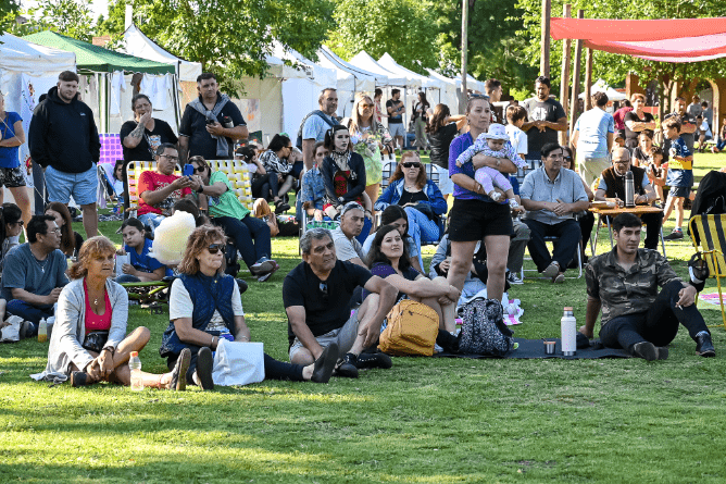 ARTE EMPRENDE CHASCOMUS