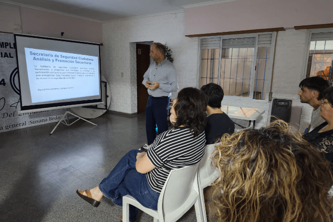 CHARLA SEGURIDAD EMPLEADOS COMERCIO