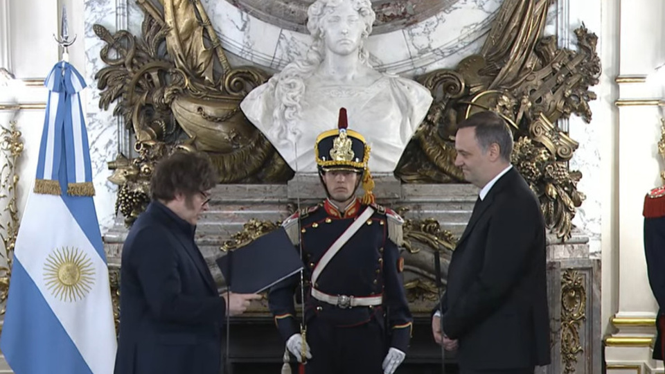 La jura de adorni en medio de las internas libertarias 690bcf9ab8ef9.jpeg