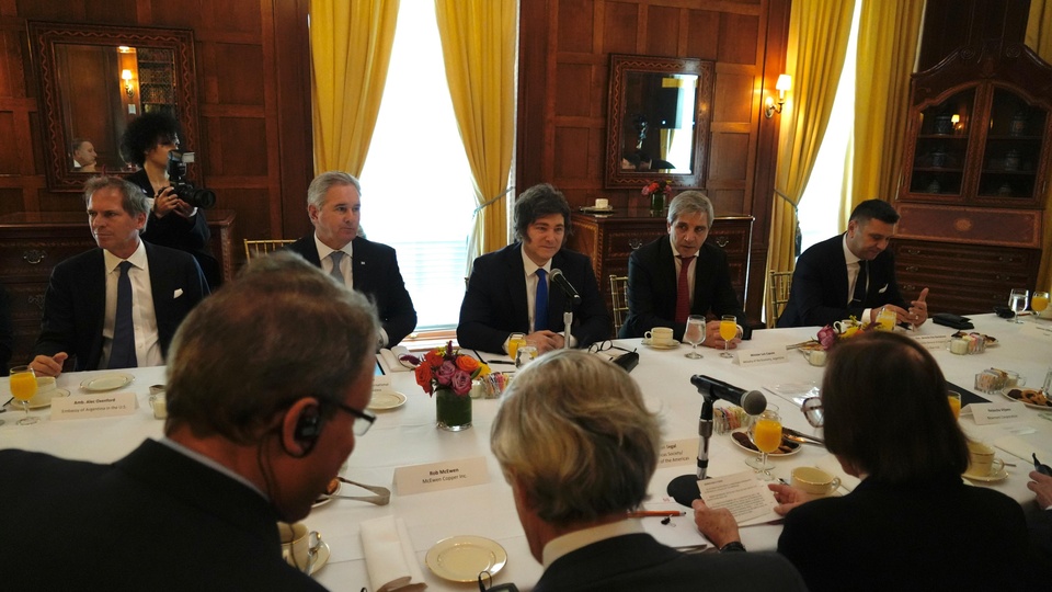 Milei buscó convencer a los empresarios con su «milagro del libre mercado» 690e72a2a8b2b.jpeg