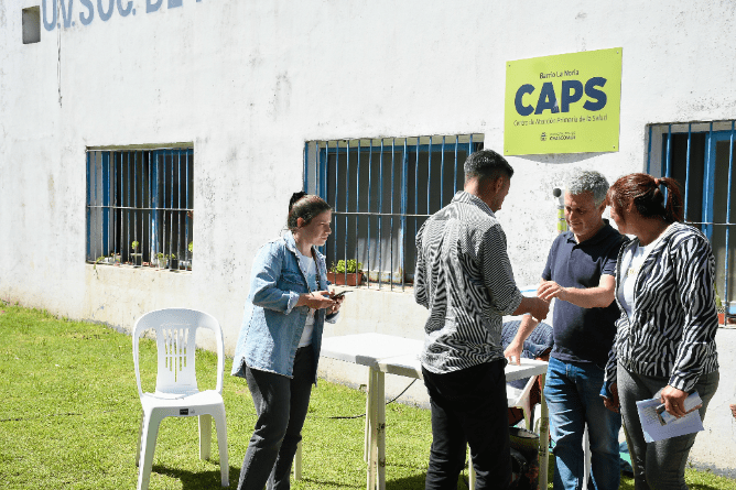 LA MUNI CERCA EN EL GALLO BCO.