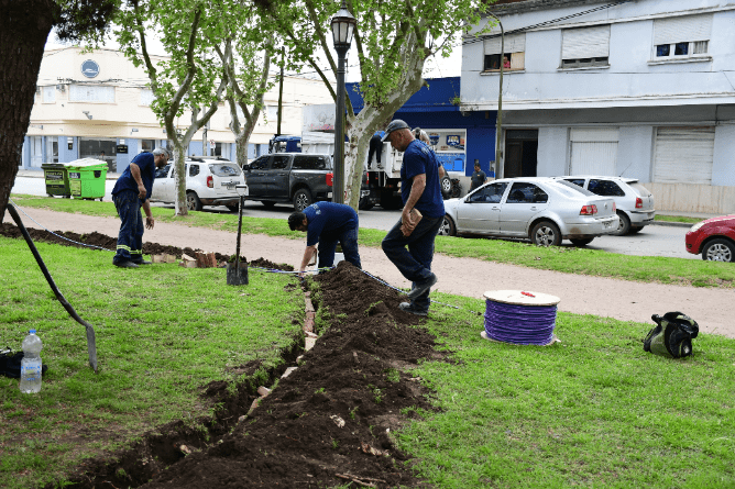 LUMINARIAS PLAZA SARMIENTO