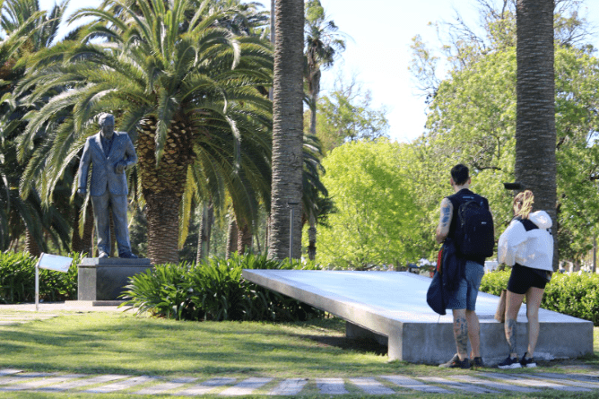 RESTAURACION DE LA DEMOCRACIA