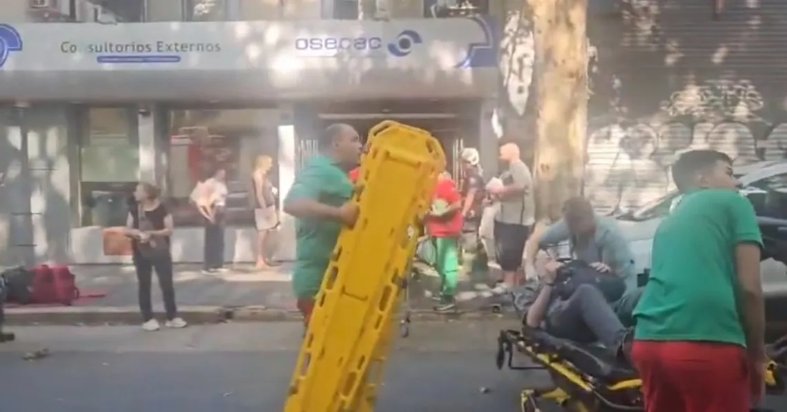 Se cayó el techo de un centro médico en Palermo