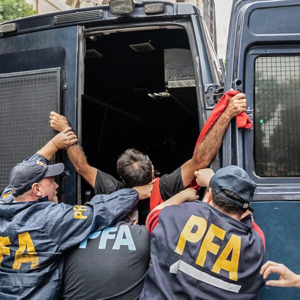 Más represión